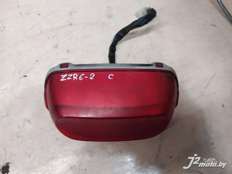 Фонарь задний  Kawasaki ZZR600 (1993-2003)