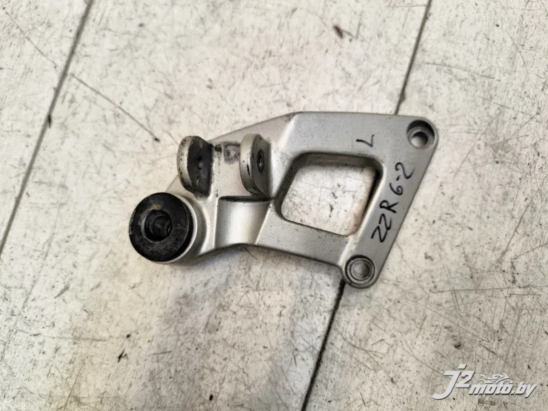 Кронштейн боковой подножки Kawasaki ZZR600 (1993-2003)