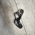 Кронштейн боковой подножки правый Suzuki GSX600F Katana (1998-2006)