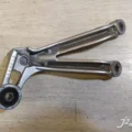 Кронштейн боковой подножки Suzuki GSX600R (2001-2003)