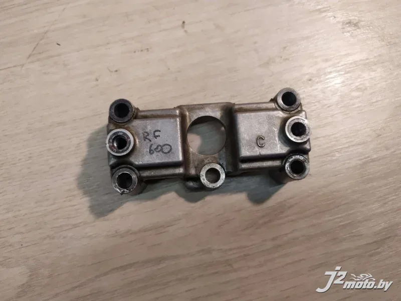 Крышка распредвала Suzuki RF600R (1993-1997)