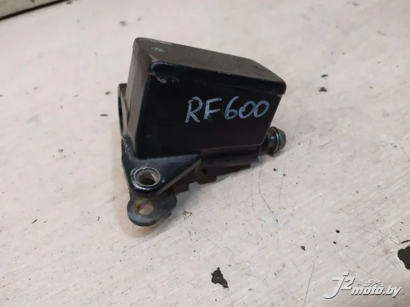 Главный тормозной цилиндр переднего тормоза (машинка) Suzuki RF600R (1993-1997)