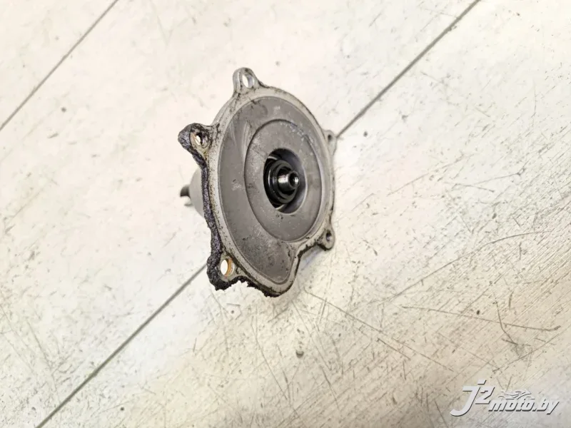 Крышка помпы Suzuki RF600R (1993-1997)