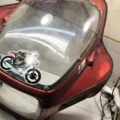Элемент пластика передний Suzuki VX800 (1990-1996)
