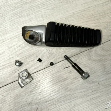 Подножка боковая Suzuki VX800 (1990-1996)