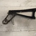 Кронштейн боковой подножки правый Yamaha R6 2003-2005