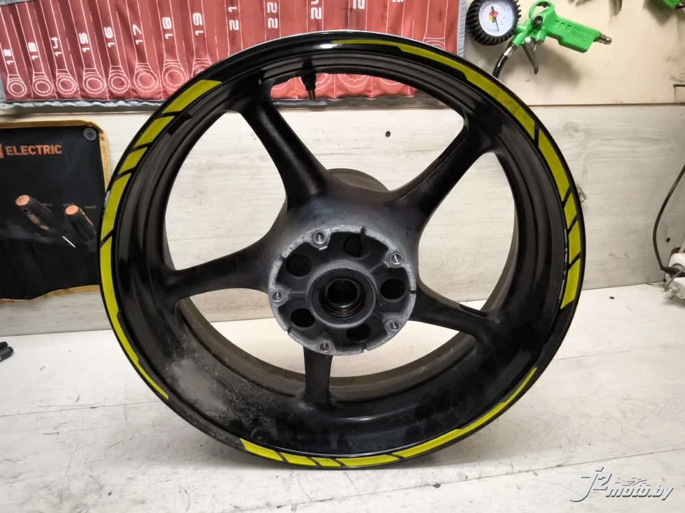 Диск колесный задний Yamaha R6 2003-2005