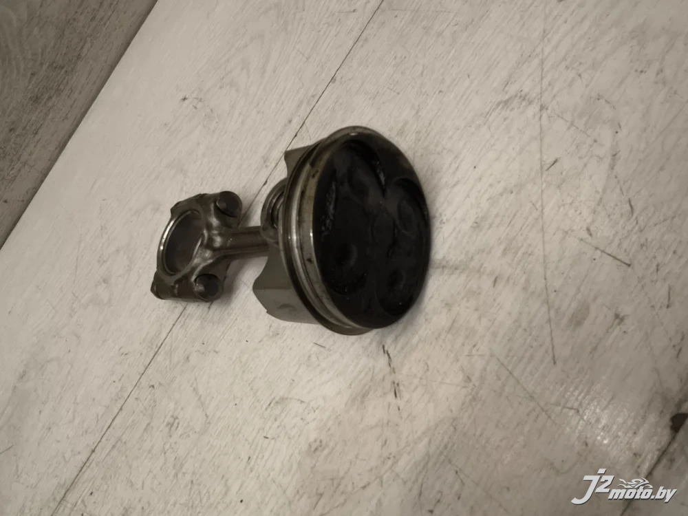 Поршень Yamaha R6 2003-2005