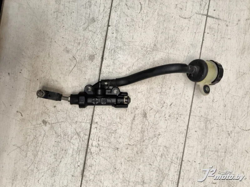 Главный тормозной цилиндр заднего тормоза (машинка) Yamaha FZ1N (2006-2015)