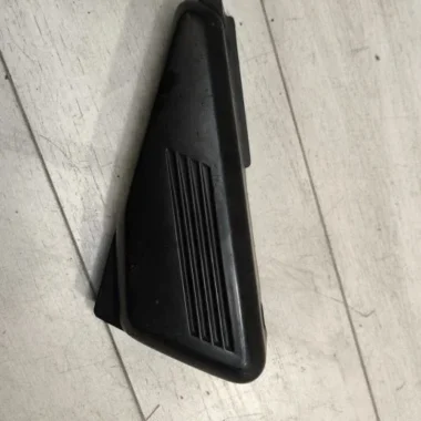 Элемент пластика бокового Yamaha FZS600 Fazer (1998-2001)