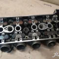 Голова блока цилиндров Yamaha R1 (2000-2001)