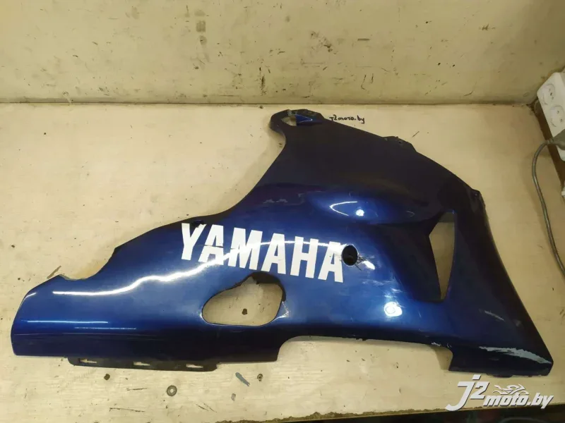 Элемент бокового пластика Yamaha R1 (2000-2001)