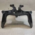 Кронштейн передний Yamaha R6 (1999-2002)
