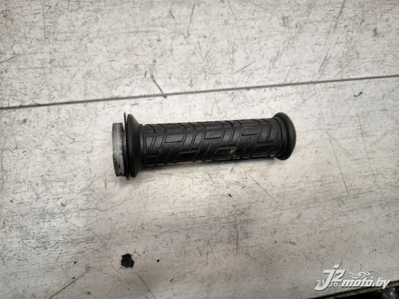 Грипса с пластиковой ручкой Yamaha XJ600S Diversion (1992-1997)