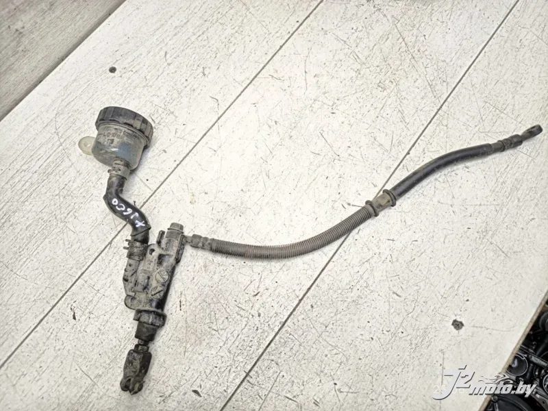 Главный тормозной цилиндр заднего тормоза (машинка) Yamaha XJ600S Diversion (1992-1997)