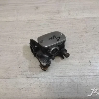 Главный тормозной цилиндр переднего тормоза (машинка) Yamaha XP500 T-MAX (2001-2003)