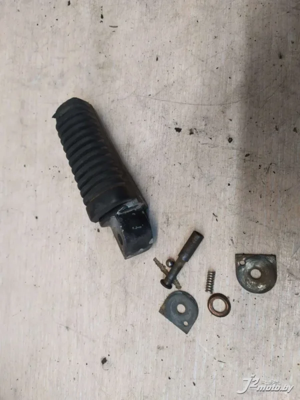 Подножка боковая Yamaha XP500 T-MAX (2001-2003)
