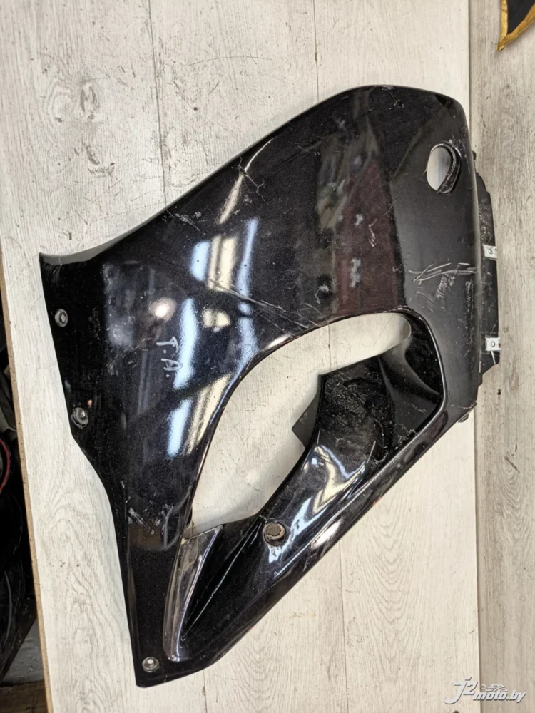Элемент пластика боковой Yamaha YZF1000R Thunderace (1996-2001)