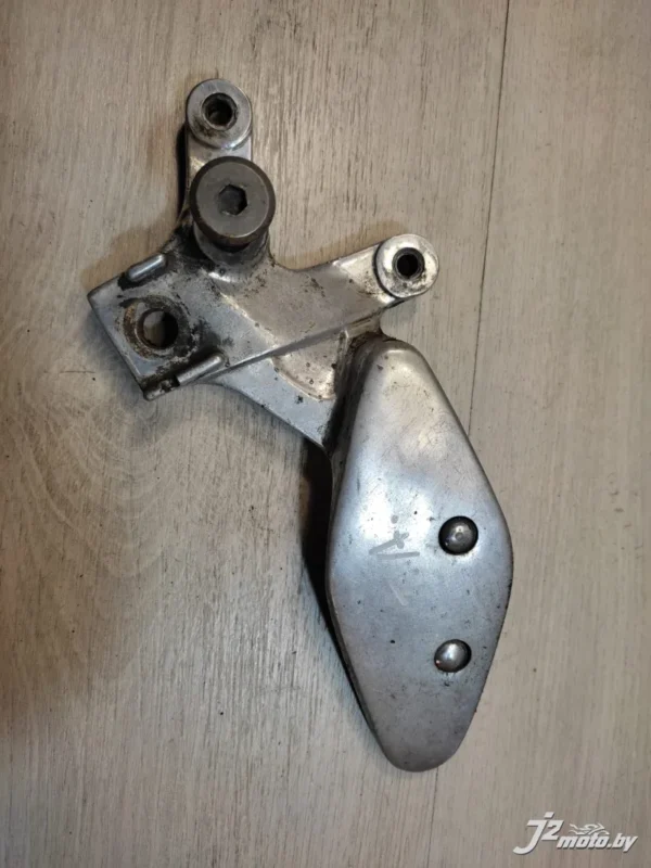 Кронштейн боковой подножки Yamaha YZF1000R Thunderace (1996-2001)