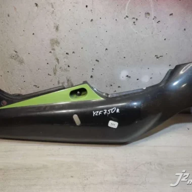 Элемент пластика боковой задний Yamaha YZF750 (1993-1998)